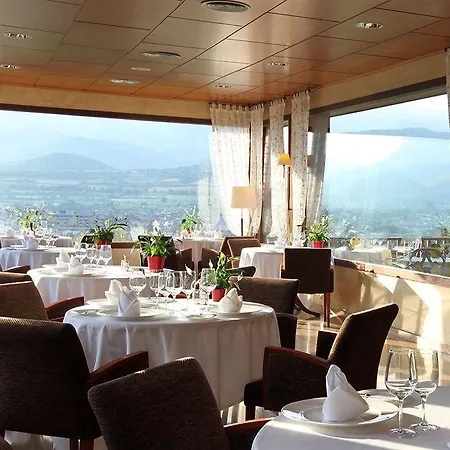 El Castell De Ciutat - Relais & Chateaux 4* La Seu d'Urgell