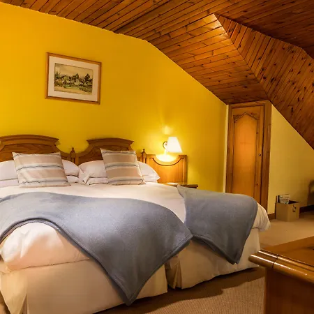Hotel El Castell De Ciutat - Relais & Chateaux