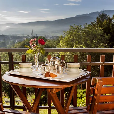 El Castell De Ciutat - Relais & Chateaux 4* La Seu d'Urgell