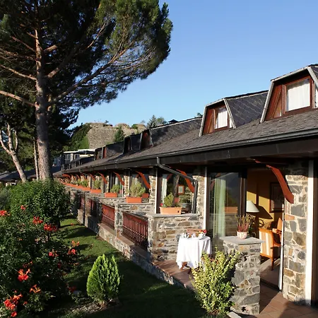 Hotel El Castell De Ciutat - Relais & Chateaux 4*