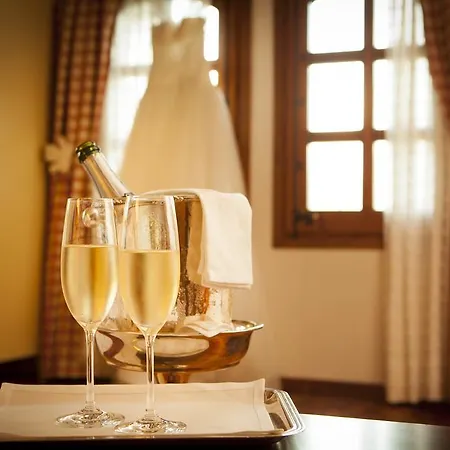 El Castell De Ciutat - Relais & Chateaux Hotel 4*