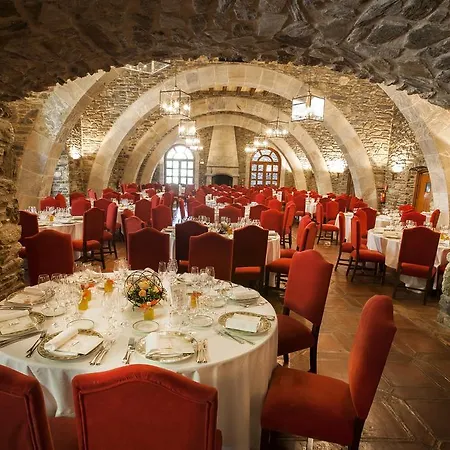 Hotel El Castell De Ciutat - Relais & Chateaux