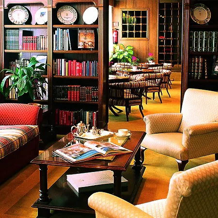 Hotel El Castell De Ciutat - Relais & Chateaux